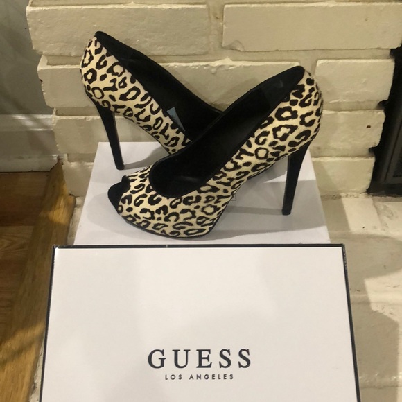 Guess Peep Toe Animal Print Stilettos- Size 9 - Picture 1 of 6